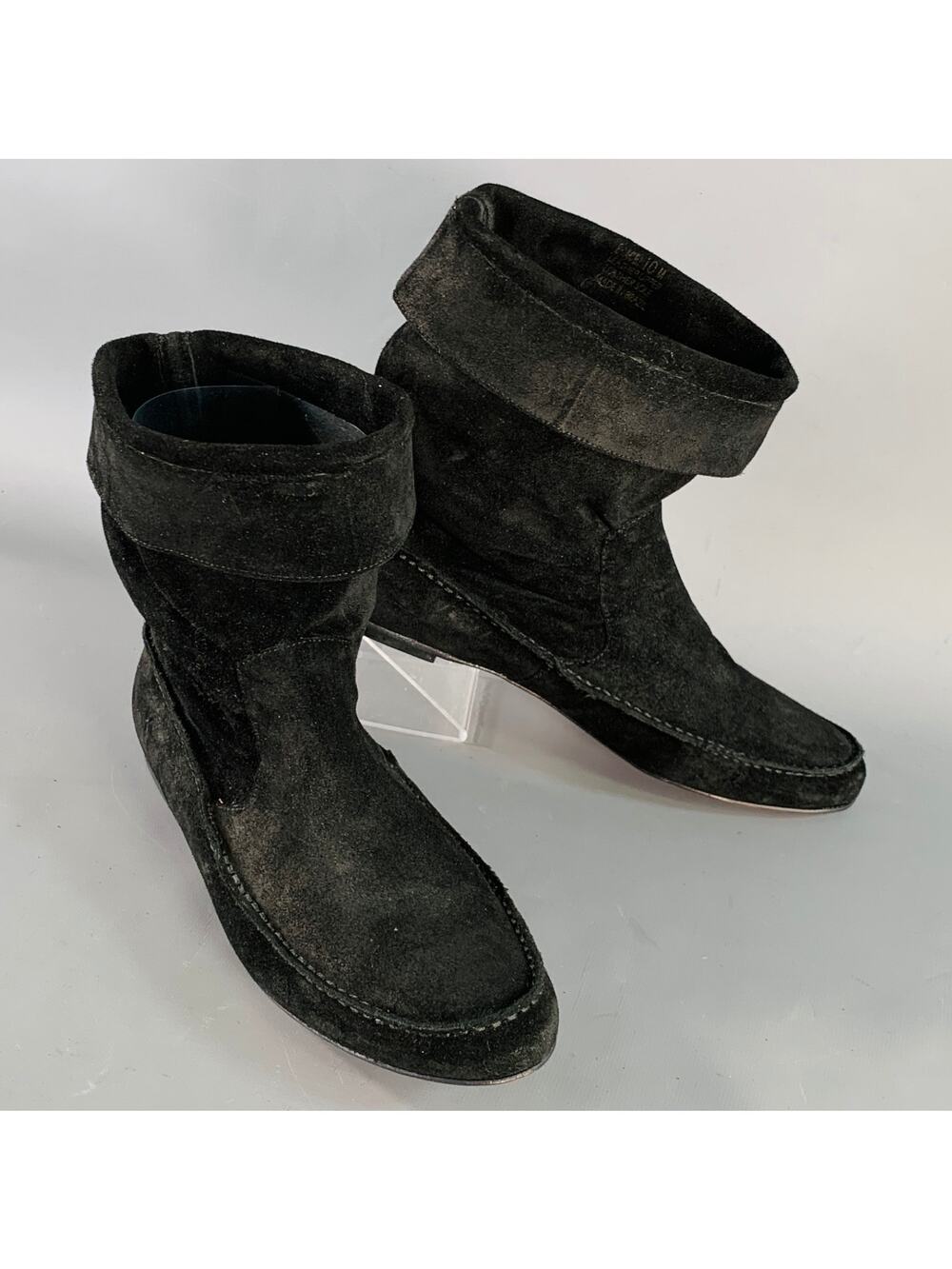 ELIZABETH and JAMES Size 10 Black Suede Moccasin Boots